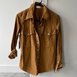 Aritizia Long sleeve corduroy snap button shirt in golden amber.